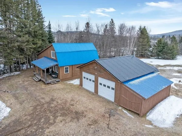 $369,000 | 2142 Halls Stream Road, Pittsburg, NH 03592
