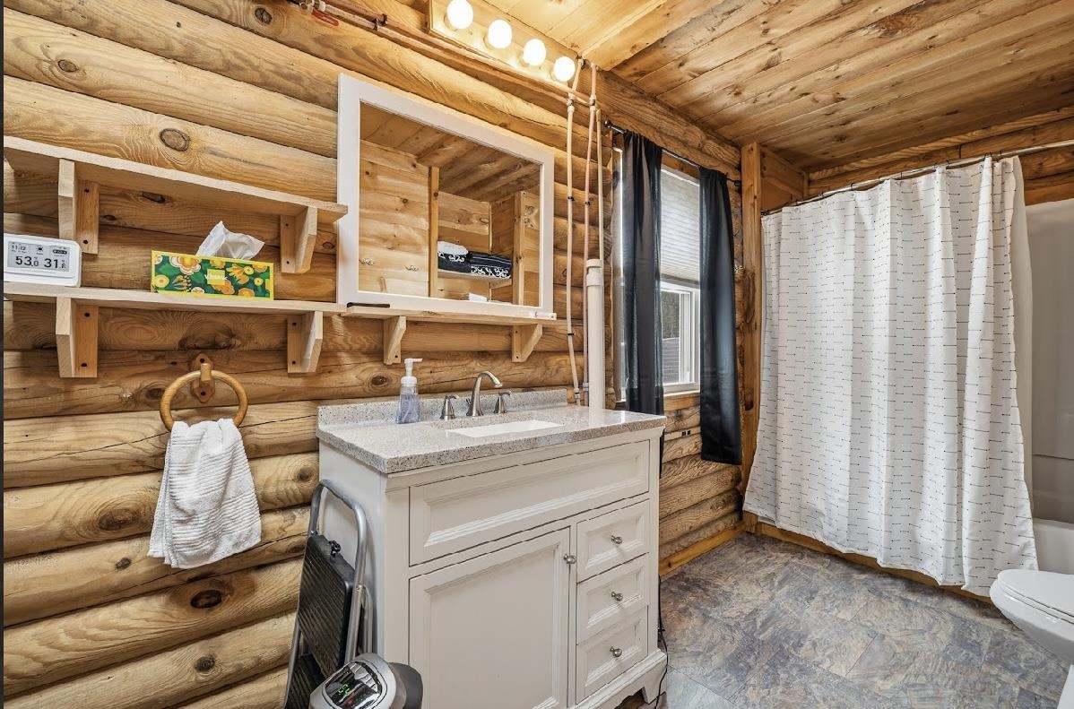 2142 Halls Stream Road Pittsburg, NH 03592 - Photo 17 of 27