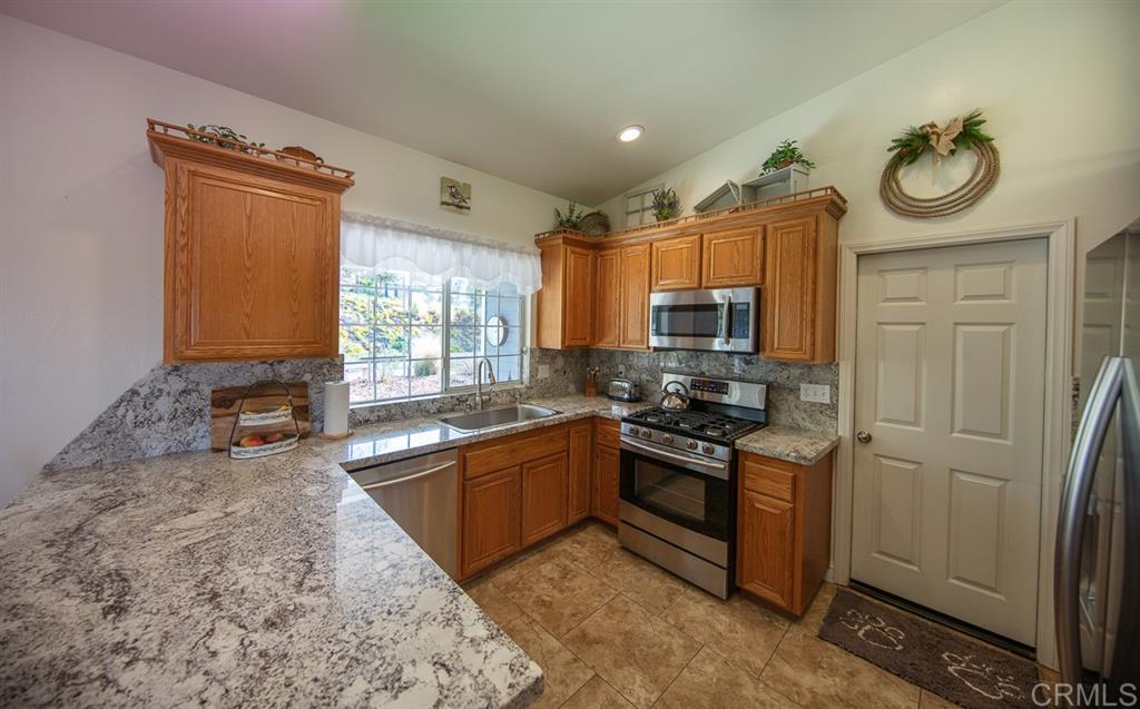 31157 Lilac Road Valley Center, CA 92082 - Photo 4 of 20