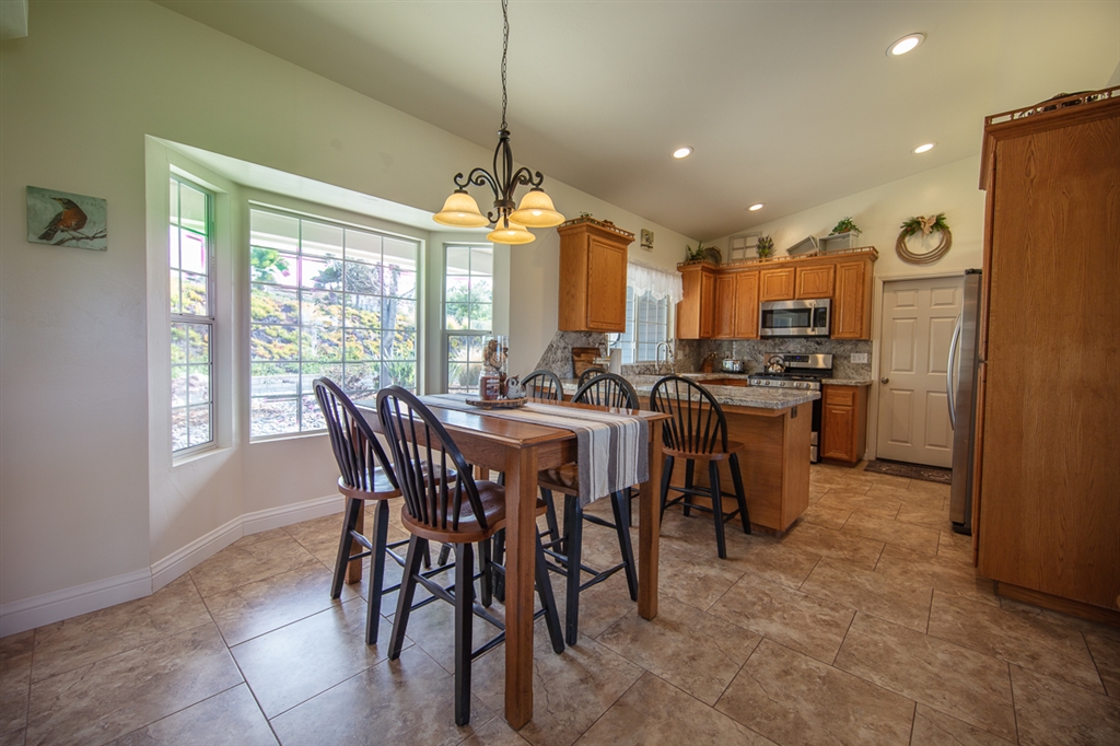 31157 Lilac Road Valley Center, CA 92082 - Photo 7 of 20