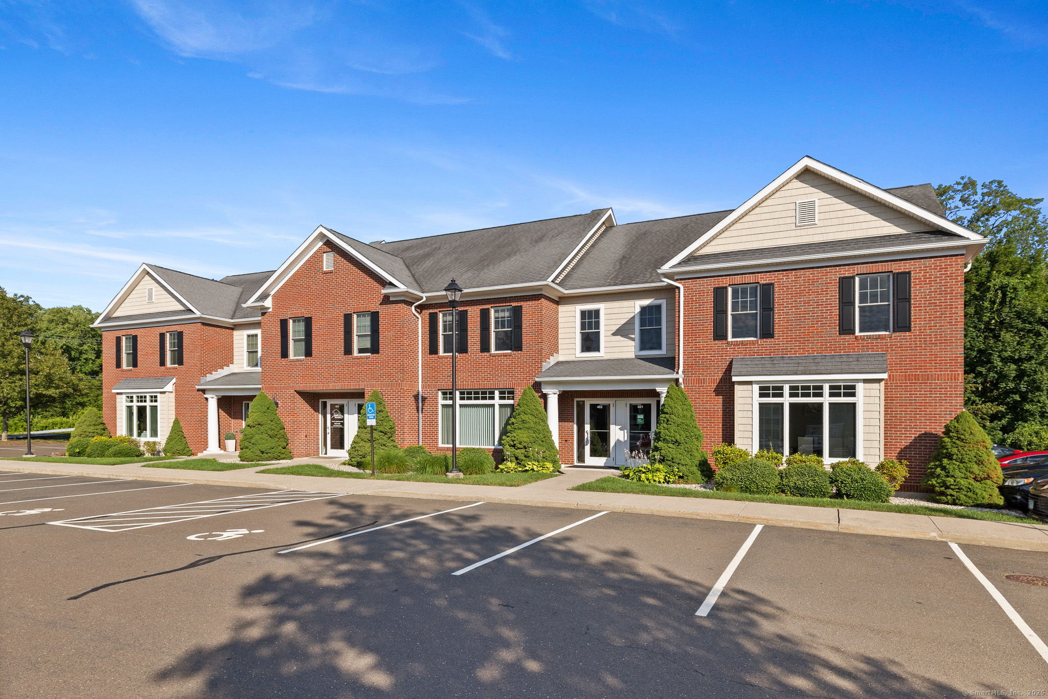 225 Oakland Road, Unit 402 South Windsor, CT 06074 - Photo 1 of 1