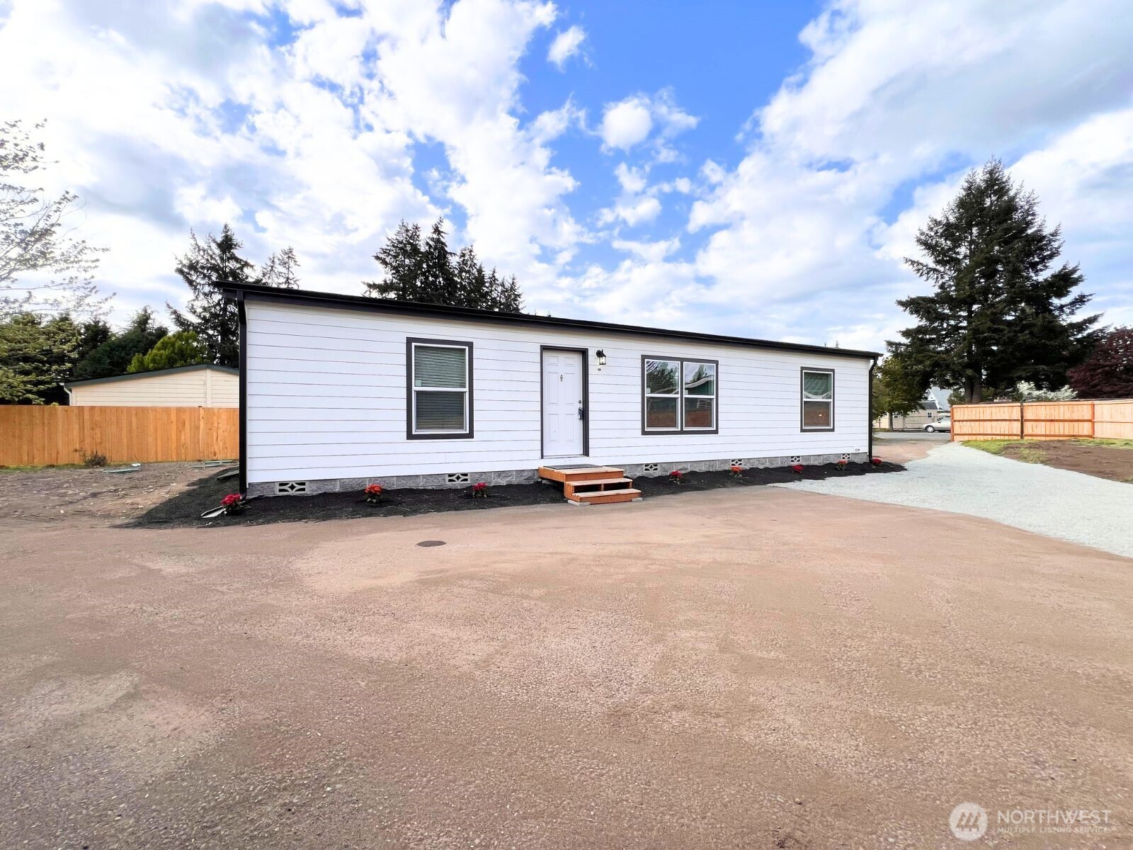 8645 Sequoia Road Yelm, WA 98597 - Photo 4 of 38 Gallery Image 4