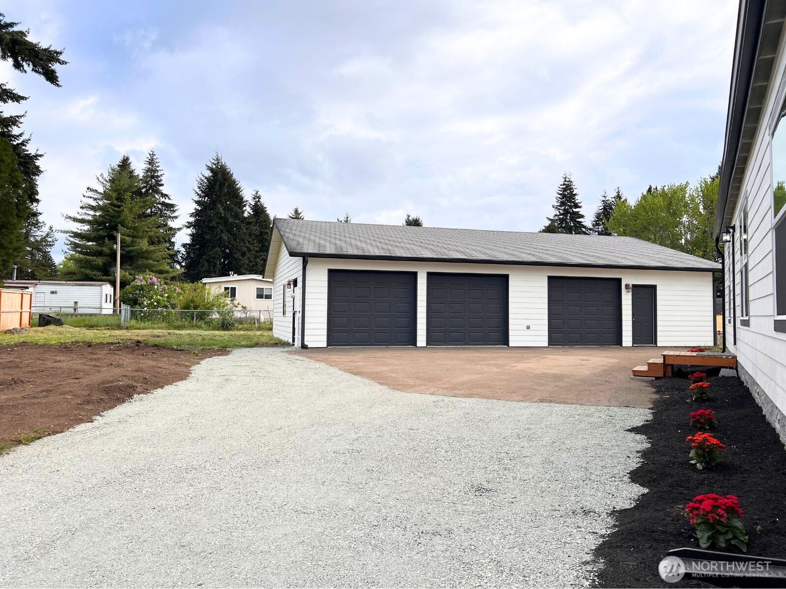 8645 Sequoia Road Yelm, WA 98597 - Photo 7 of 38 Gallery Image 7