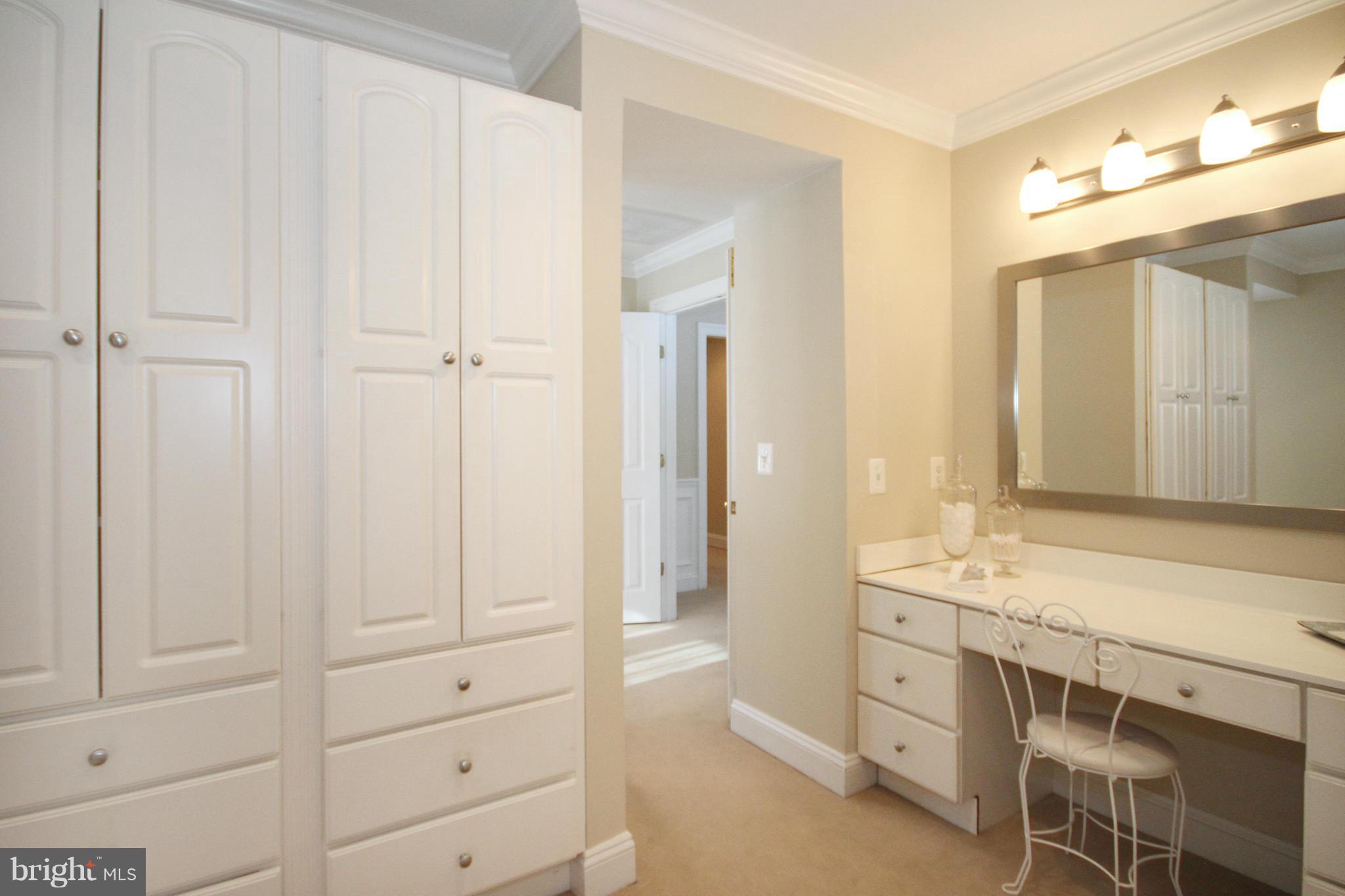 908 Challedon Road Great Falls, VA 22066 - Photo 17 of 30 Bedroom (Master)