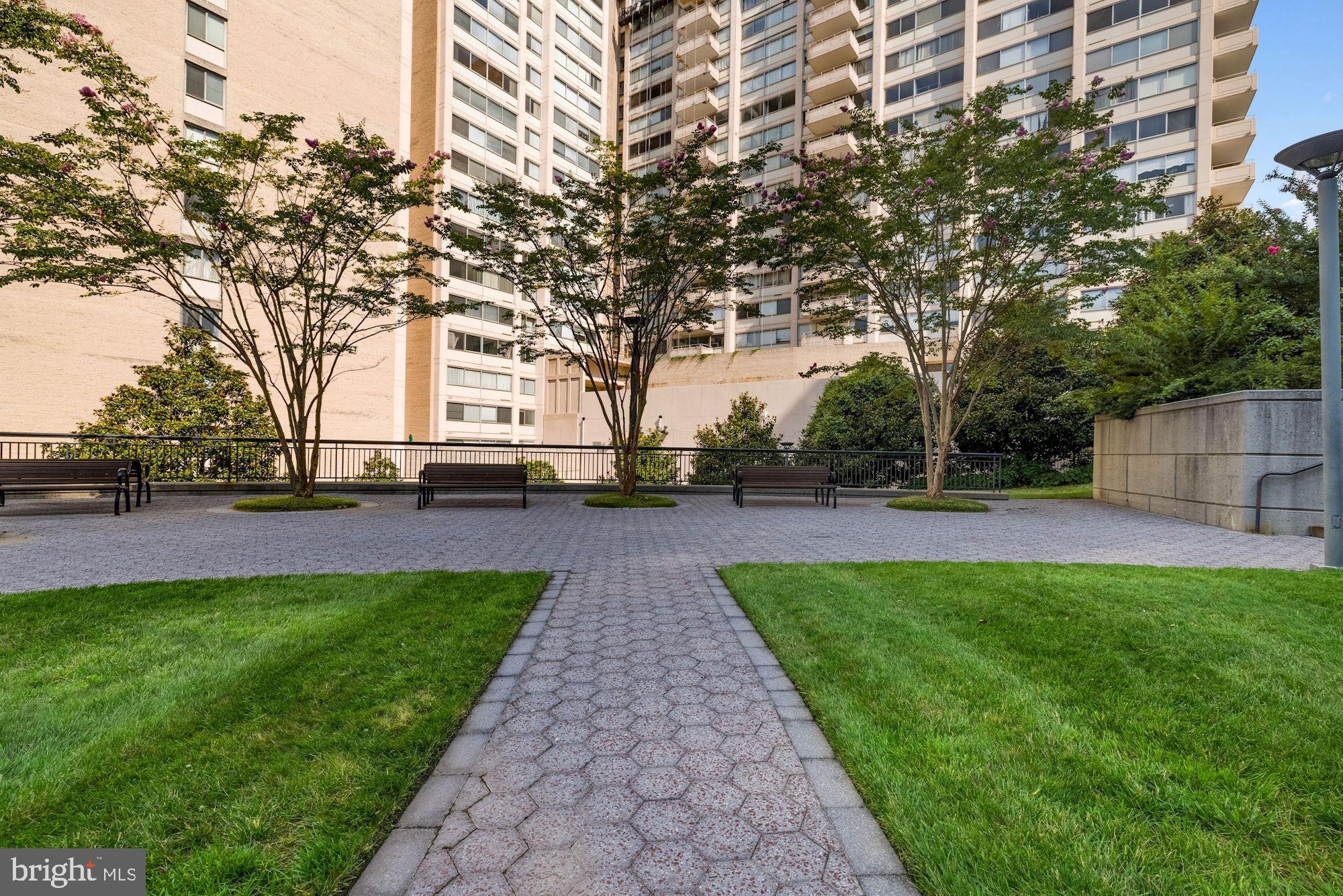5500 Friendship Boulevard, Unit 925N Chevy Chase, MD 20815 - Photo 20 of 26 Building Promenade