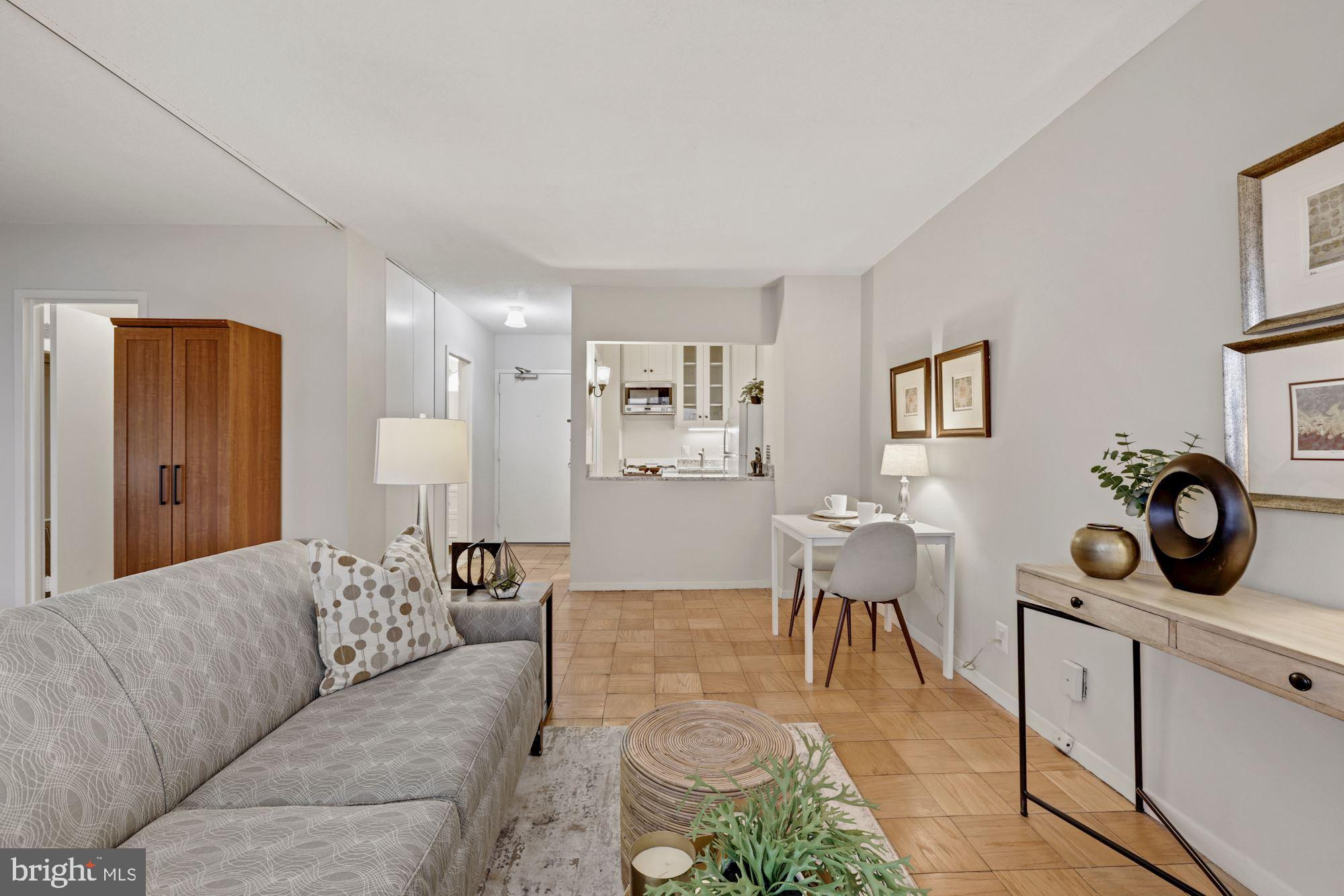 5500 Friendship Boulevard, Unit 925N Chevy Chase, MD 20815 - Photo 8 of 26 Living | Dining Area