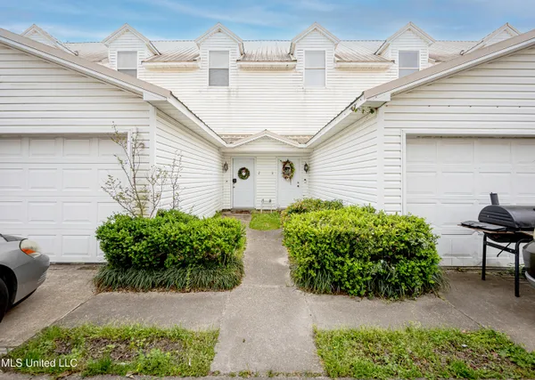 $159,000 | 1805 Irish Hill Drive, Unit 3, Biloxi, MS 39531