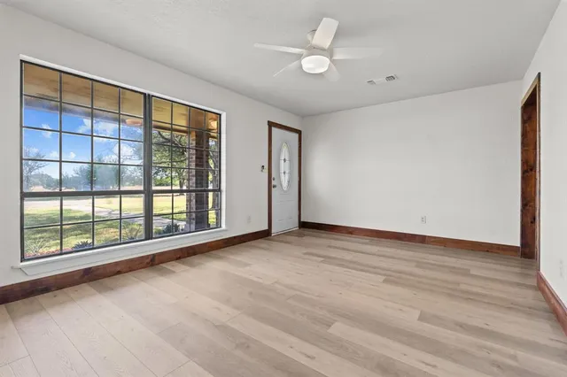 $597,500 | 150 Sandlin Court, Springtown, TX 76082