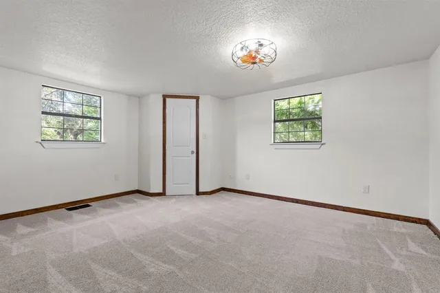 $597,500 | 150 Sandlin Court, Springtown, TX 76082