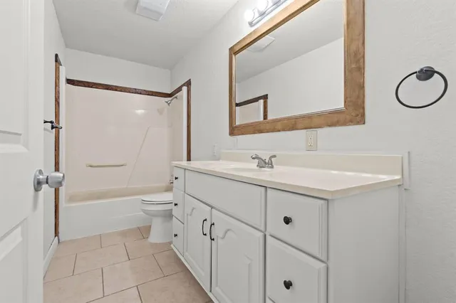 $597,500 | 150 Sandlin Court, Springtown, TX 76082