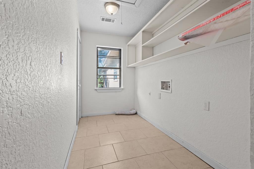 150 Sandlin Court Springtown, TX 76082 - Photo 28 of 39