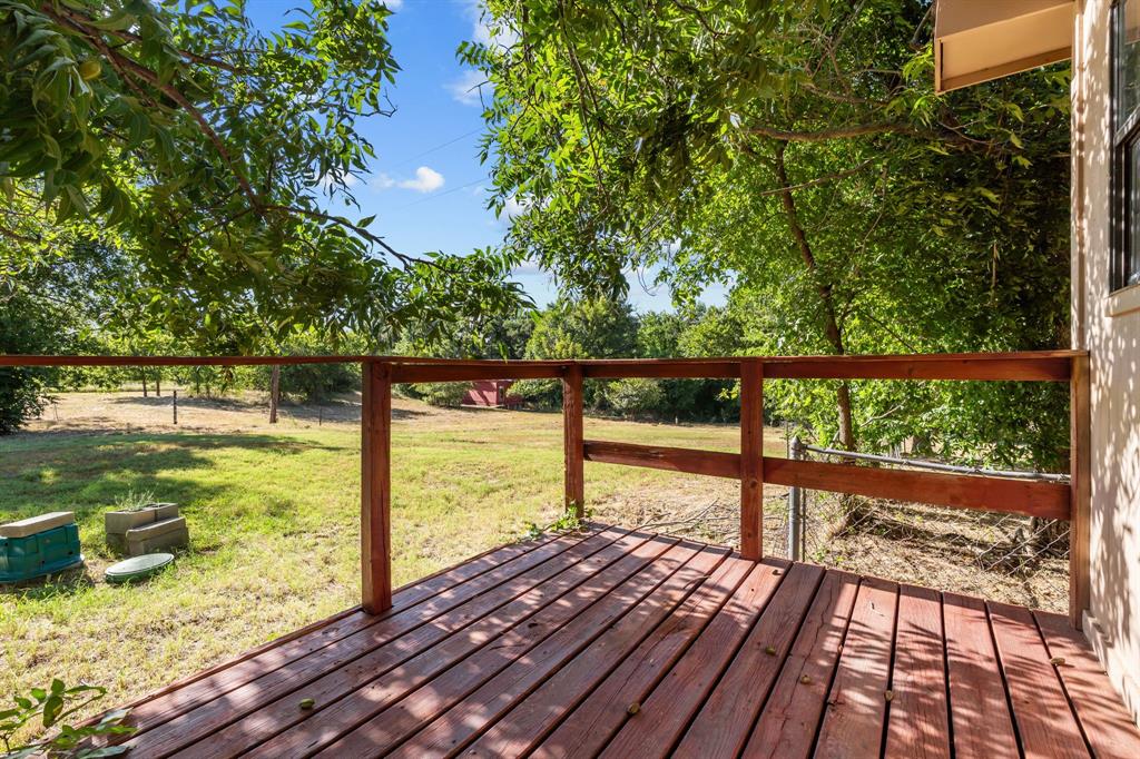 150 Sandlin Court Springtown, TX 76082 - Photo 37 of 39