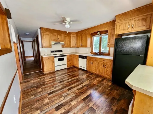 $3,400 | 9 Gregg Street, Unit 9, Woburn, MA 01801