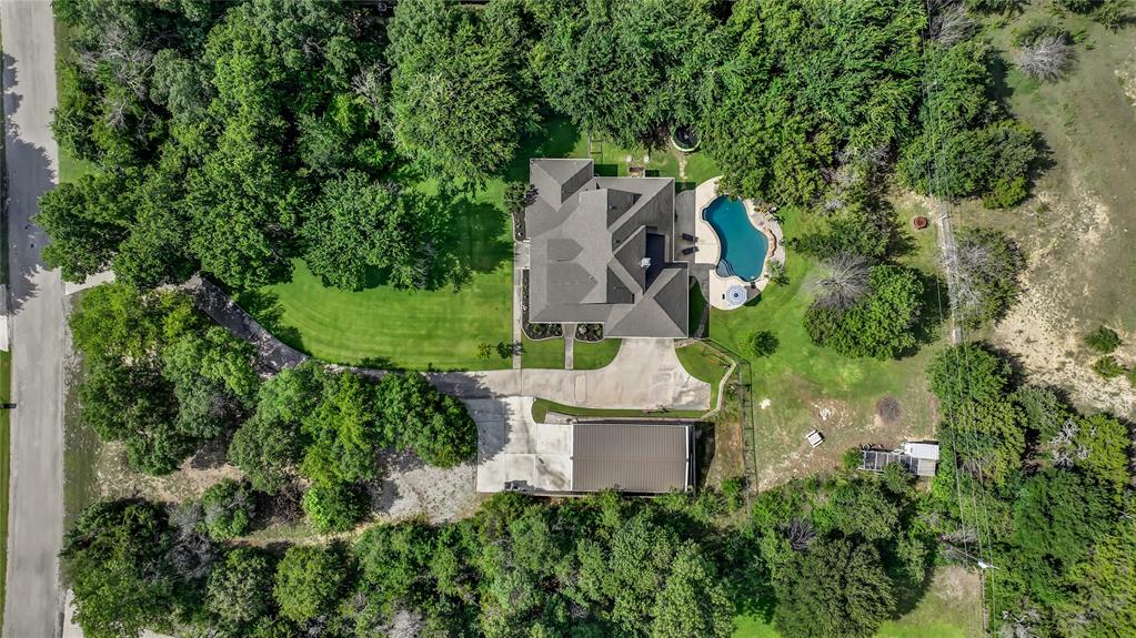 177 Horizon Circle Azle, TX 76020 - Photo 6 of 40