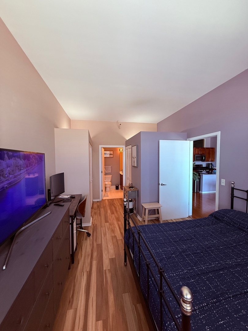 2323 West Pershing Road, Unit 409 Chicago, IL 60609 - Photo 17 of 31 Gallery Image 17