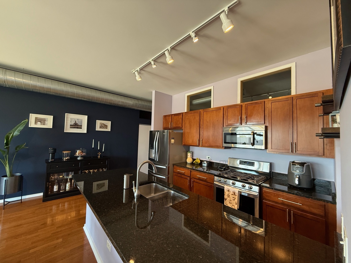 2323 West Pershing Road, Unit 409 Chicago, IL 60609 - Photo 7 of 31 Gallery Image 7