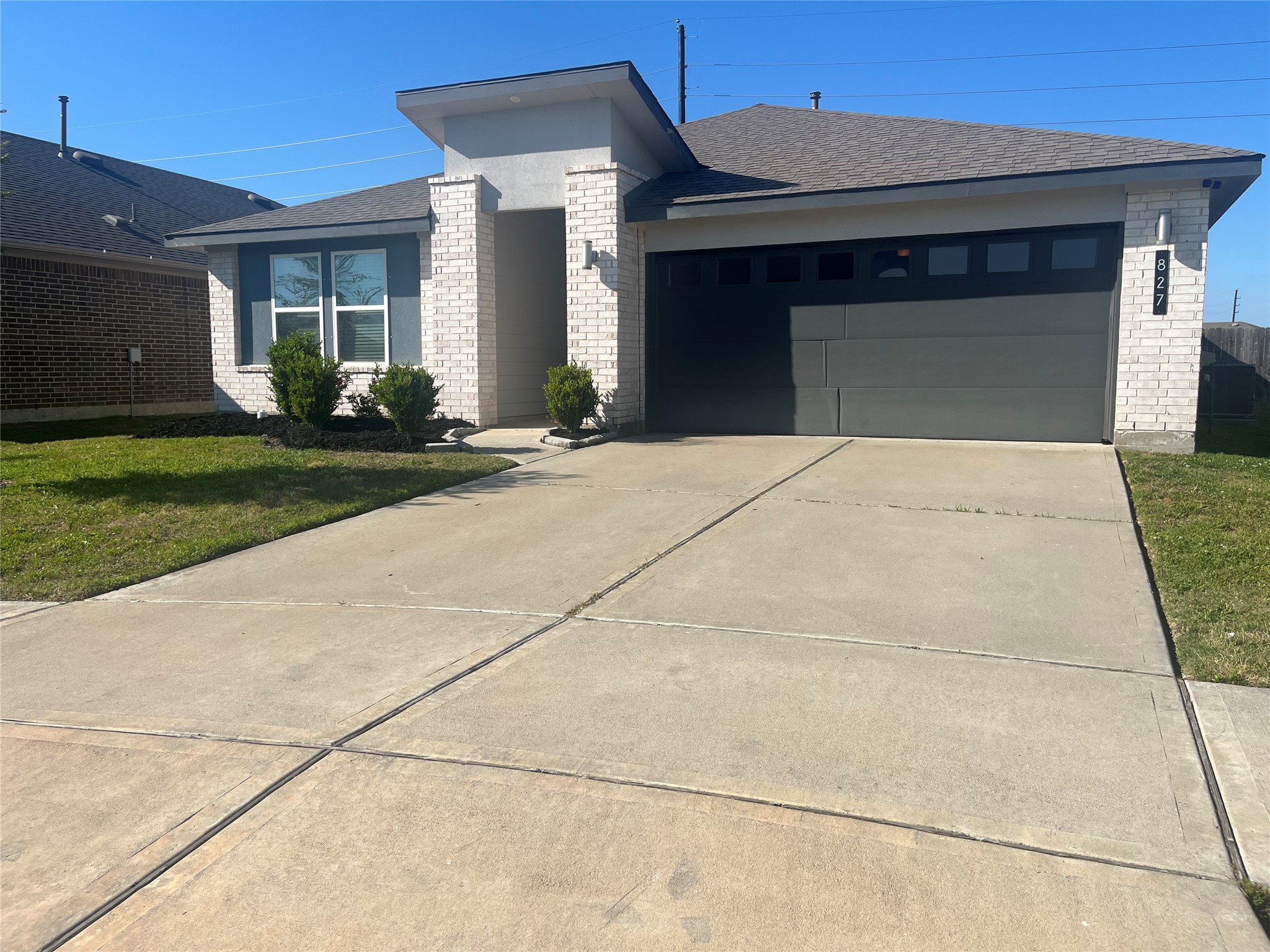 827 Teal Moon Drive Rosharon, TX 77583 - Photo 1 of 18