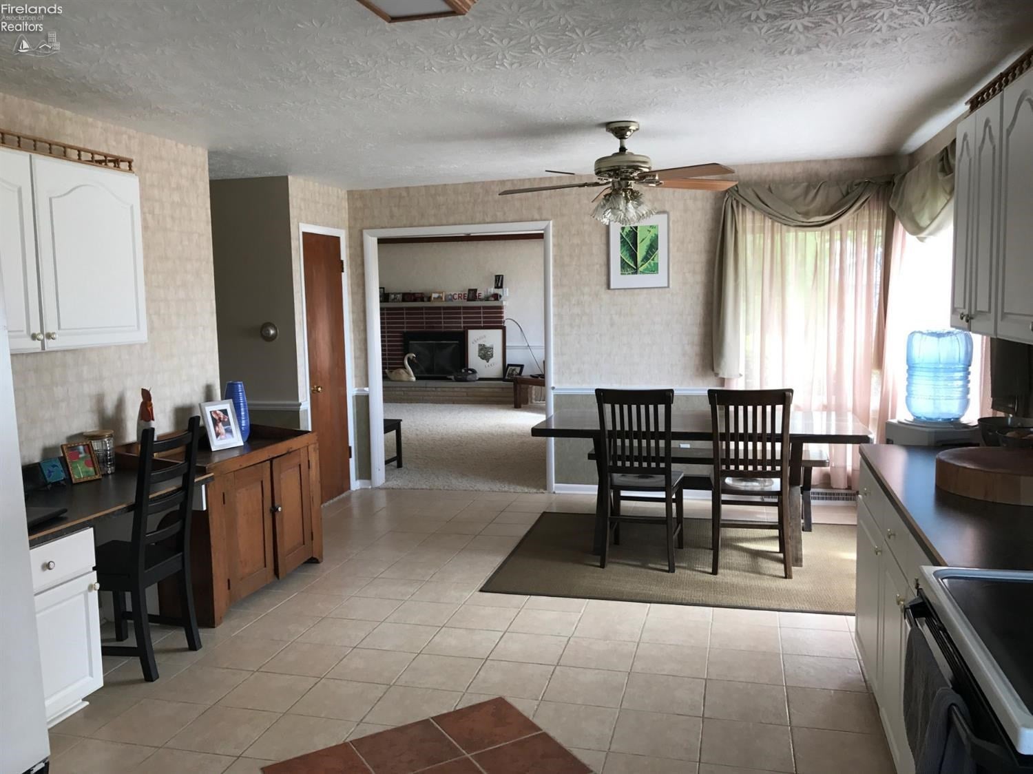 3290 Tiffin Road Fremont, OH 43420 - Photo 5 of 10 Gallery Image 5