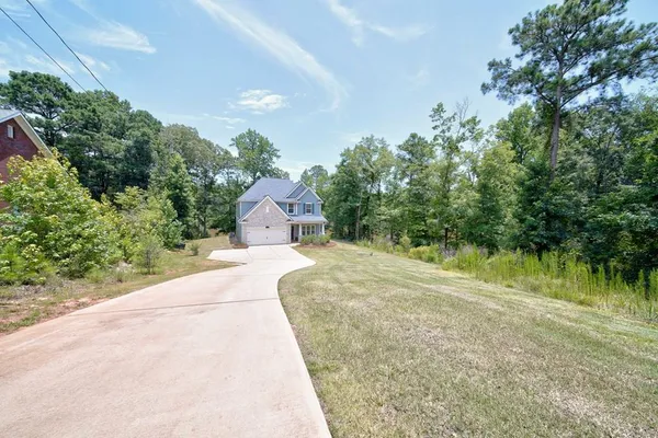 $425,000 | 321 Lee Road 2046, Smiths Station, AL 36877