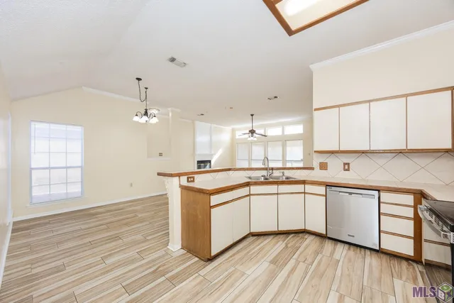 $1,750 | 13442 South Fairview Avenue, Baton Rouge, LA 70816