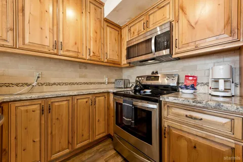 $739,000 | 357 Ala Wai Boulevard, Unit 209, South Lake Tahoe, CA 96150