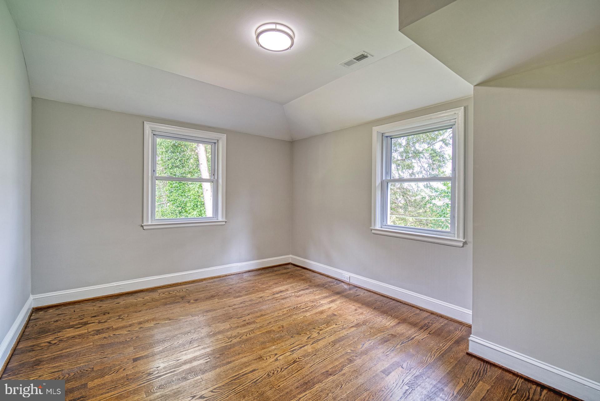 4230 Kelway Road Baltimore, MD 21218 - Photo 12 of 27 Gallery Image 12