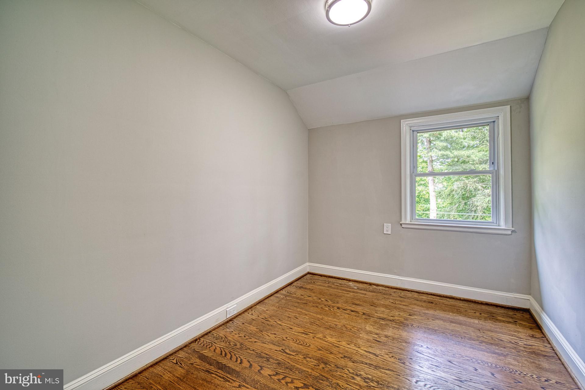 4230 Kelway Road Baltimore, MD 21218 - Photo 19 of 27 Gallery Image 19