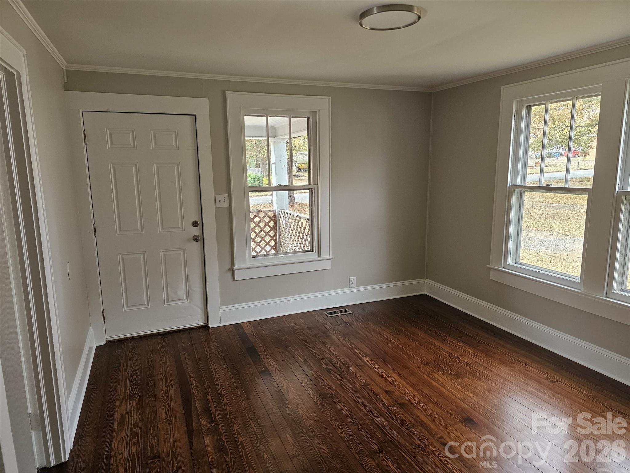 515 26th Street Southwest Hickory, NC 28602 - Photo 13 of 21