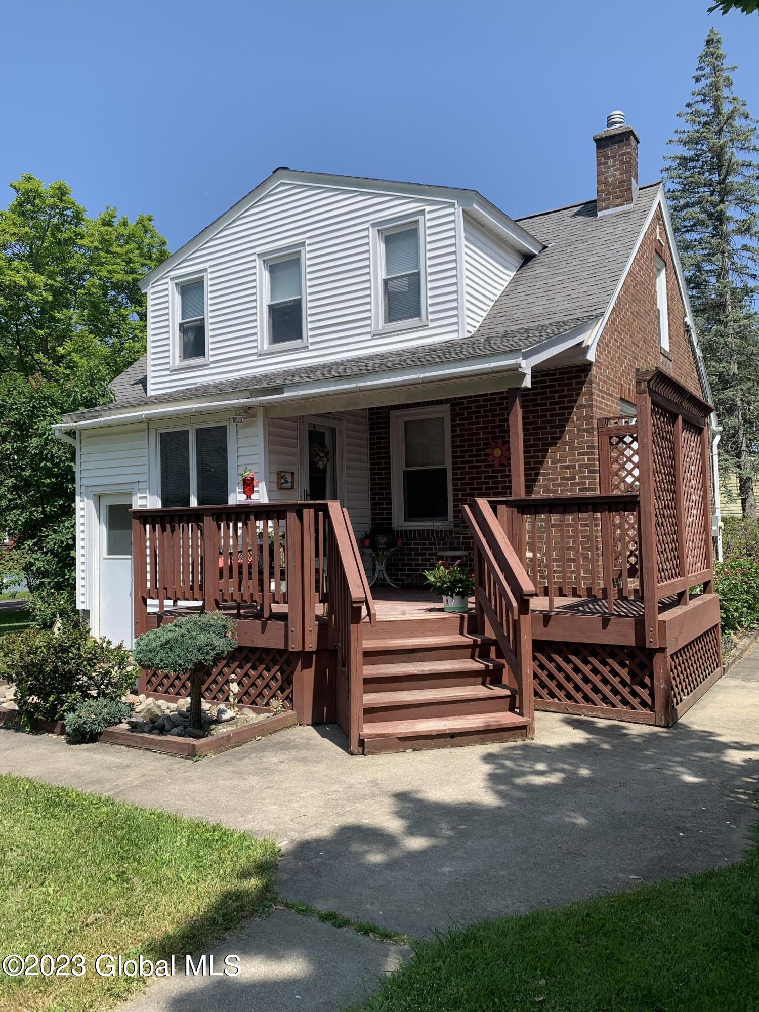 273 Giffords Church Road Schenectady, NY 12306 - Photo 7 of 19 Back of House