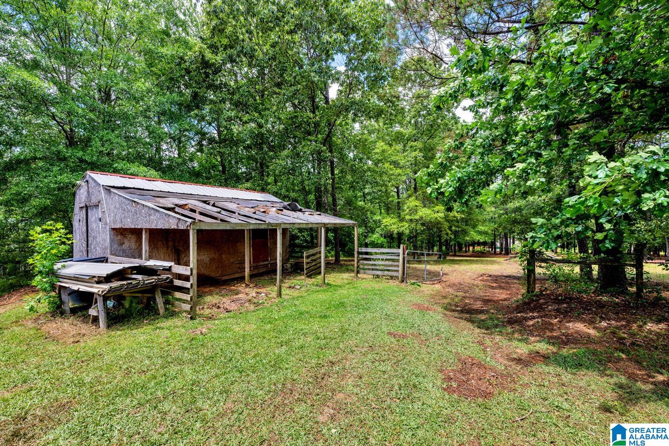 910 Smelley Road Talladega, AL 35160 - Photo 27 of 30