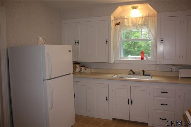 22 Spring Road Glenville, NY 12302 - Photo 7 of 15 Photo 7