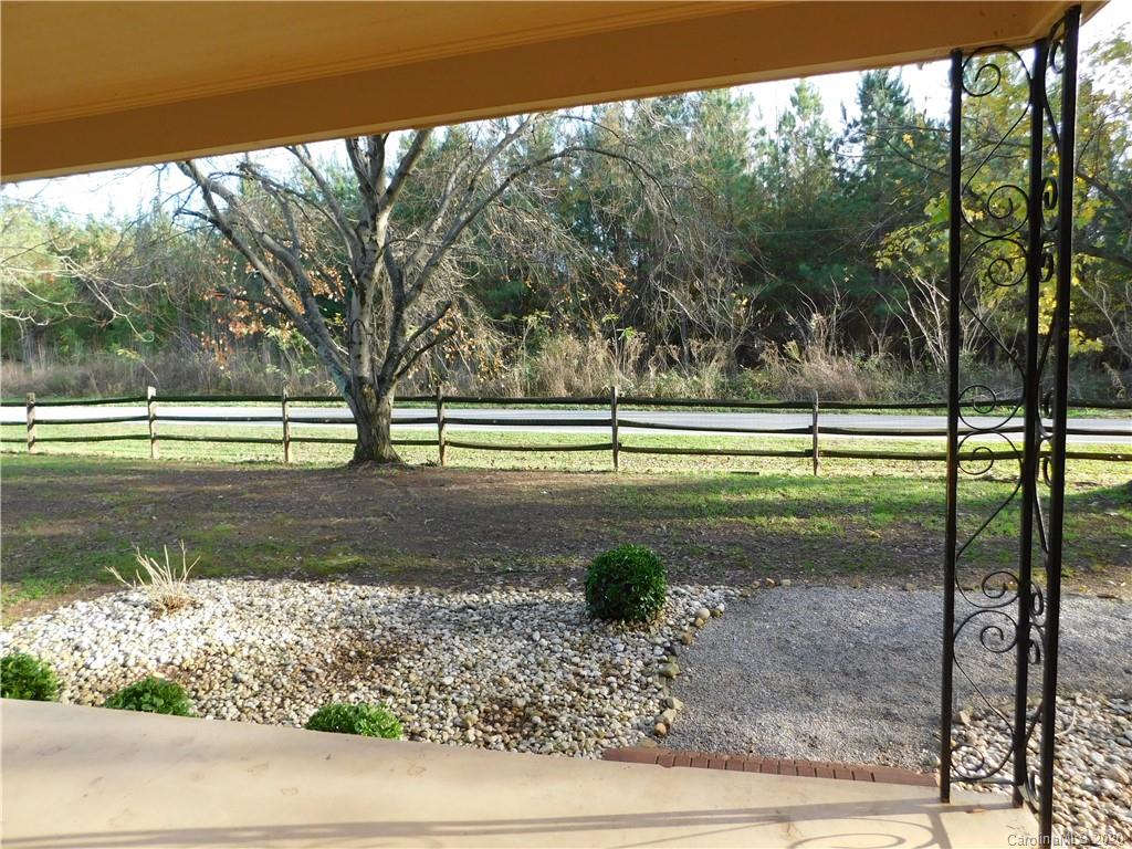 6361 King Wilkinson Road Denver, NC 28037 - Photo 6 of 47 Gallery Image 6