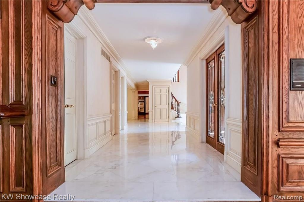 1900 East Valley Road Bloomfield Hills, MI 48304 - Photo 25 of 68