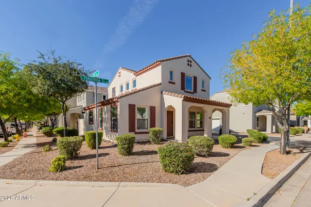 $418,000 | 2260 South Ponderosa Drive, Gilbert, AZ 85295