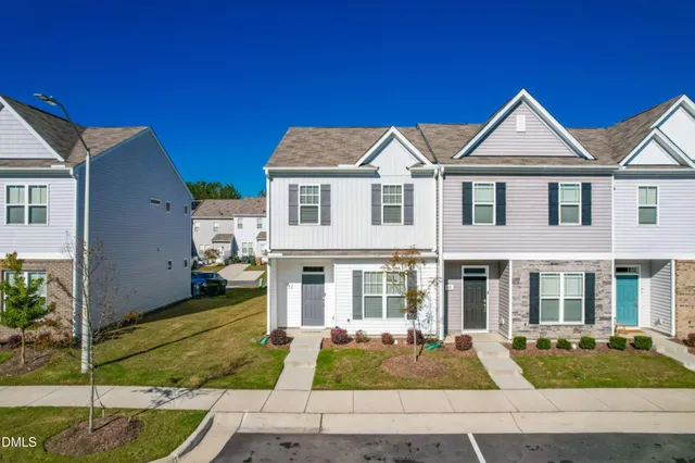 $1,845 | 74 Liam Street, Clayton, NC 27520