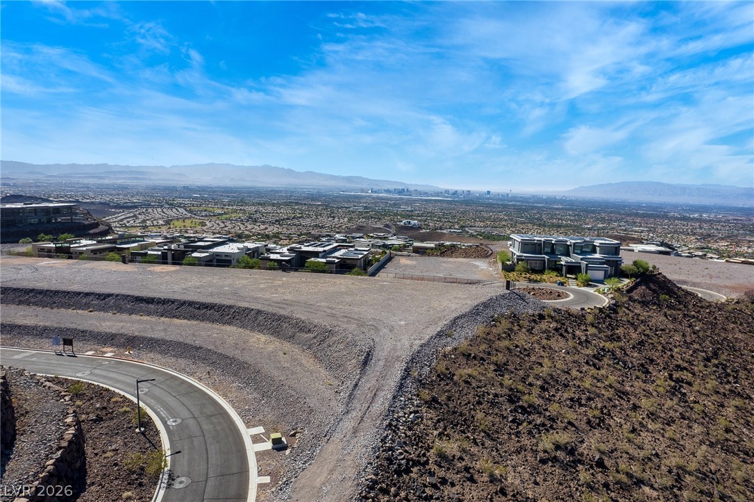 12 Wanderlust Court Henderson, NV 89012 - Photo 1 of 32