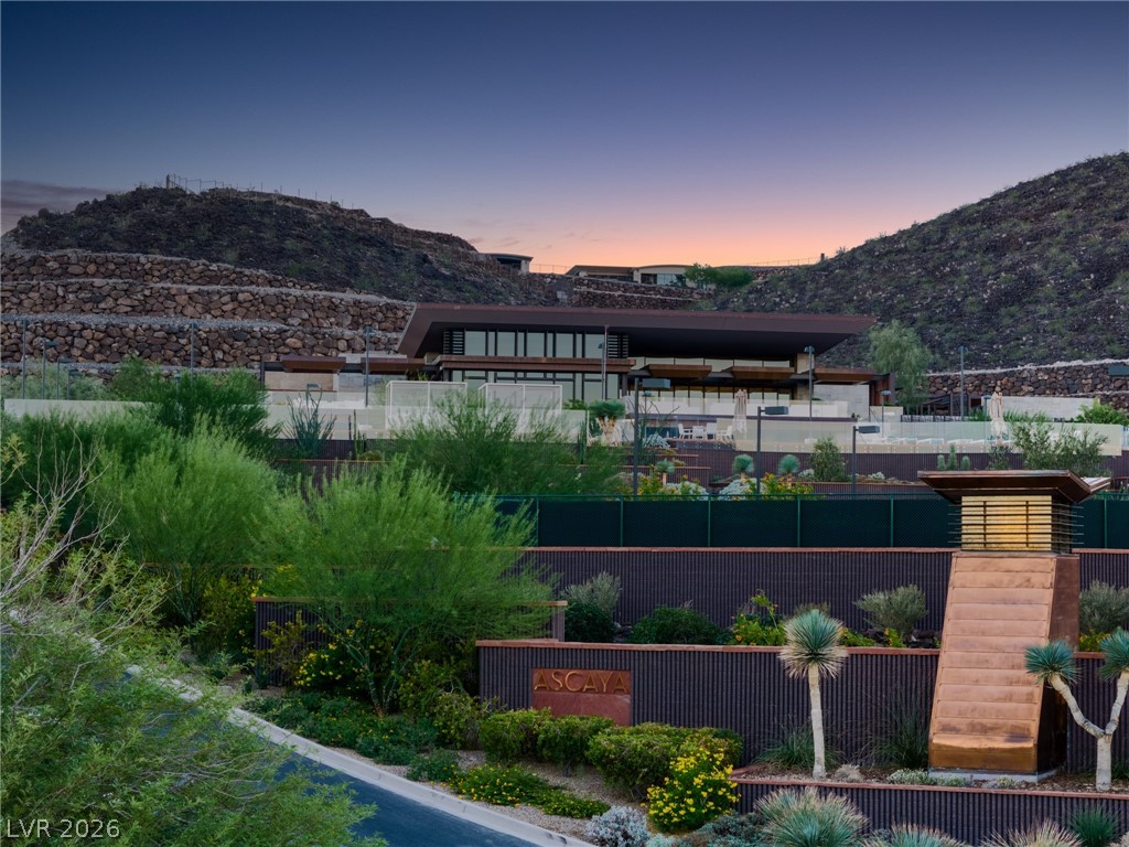 12 Wanderlust Court Henderson, NV 89012 - Photo 27 of 32