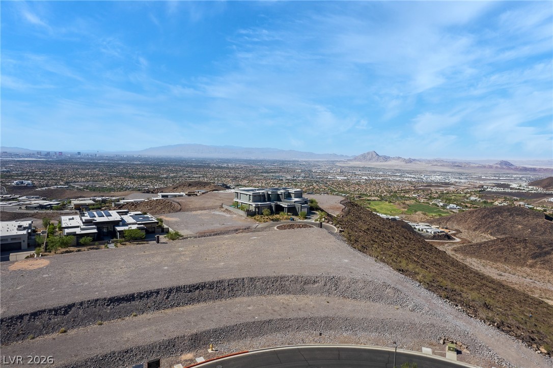 12 Wanderlust Court Henderson, NV 89012 - Photo 3 of 32