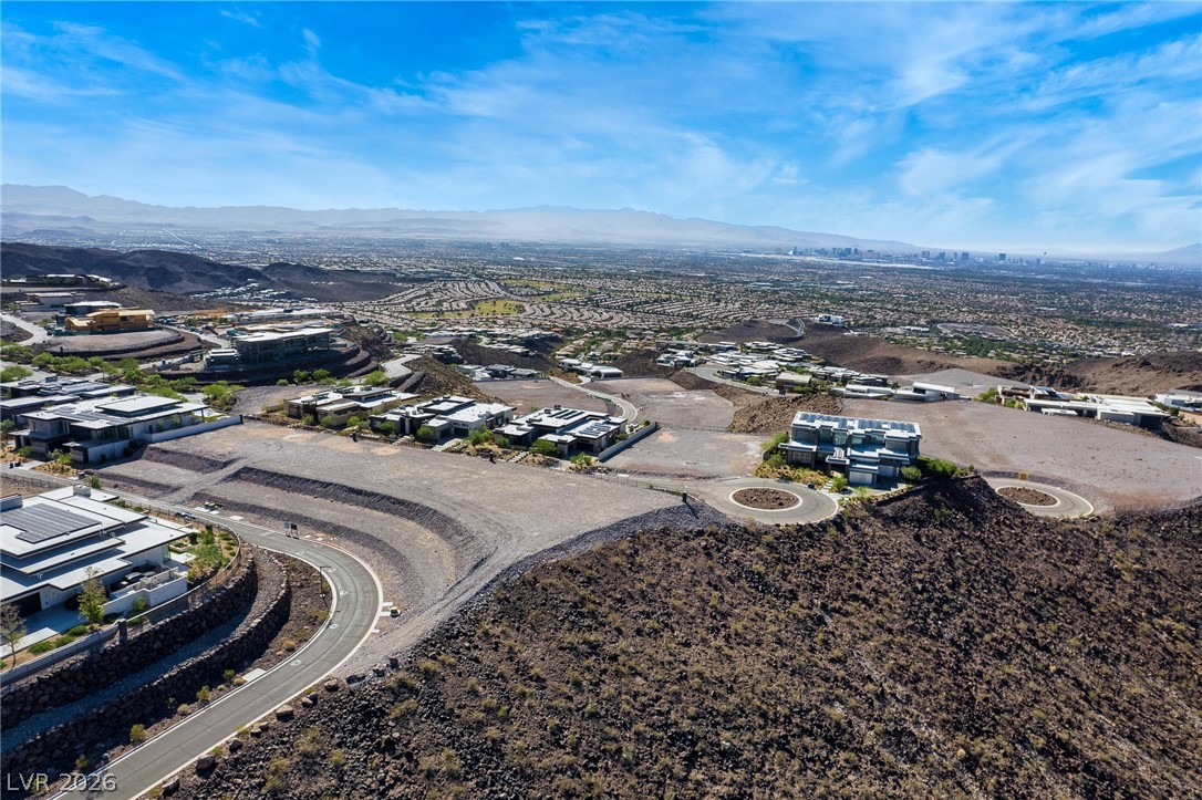 12 Wanderlust Court Henderson, NV 89012 - Photo 5 of 32