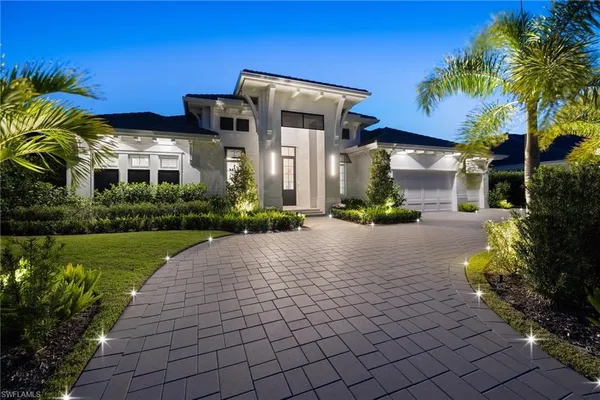 $6,995,000 | 2989 Regatta Road, Naples, FL 34103
