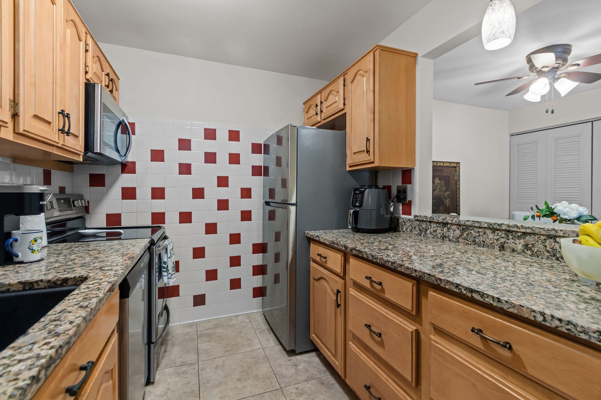 3182 Justin Court, Unit 5 Appleton, WI 54914 - Photo 11 of 32