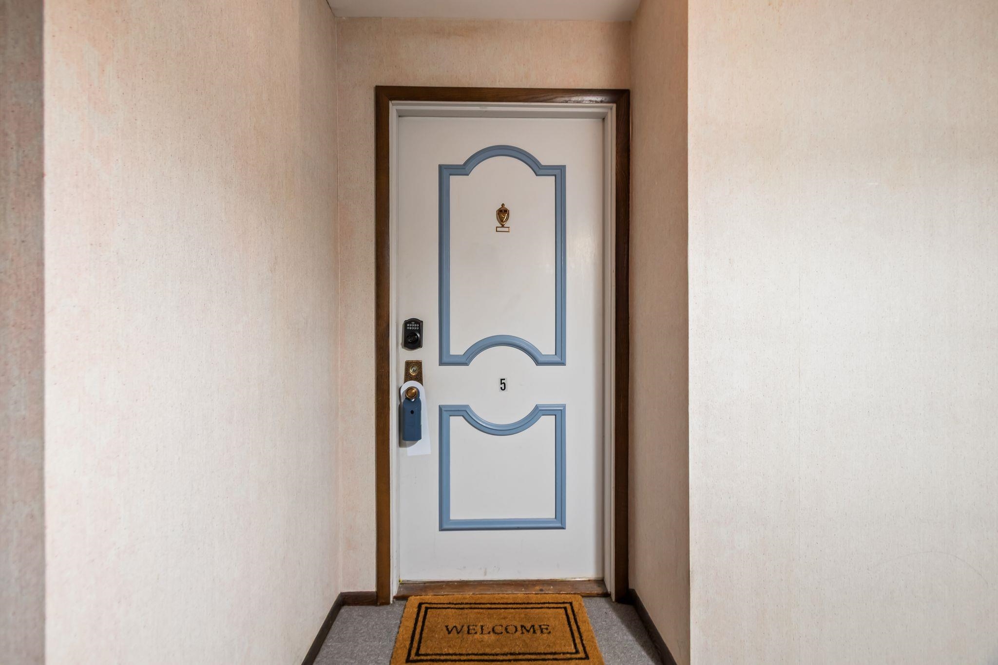 3182 Justin Court, Unit 5 Appleton, WI 54914 - Photo 2 of 32