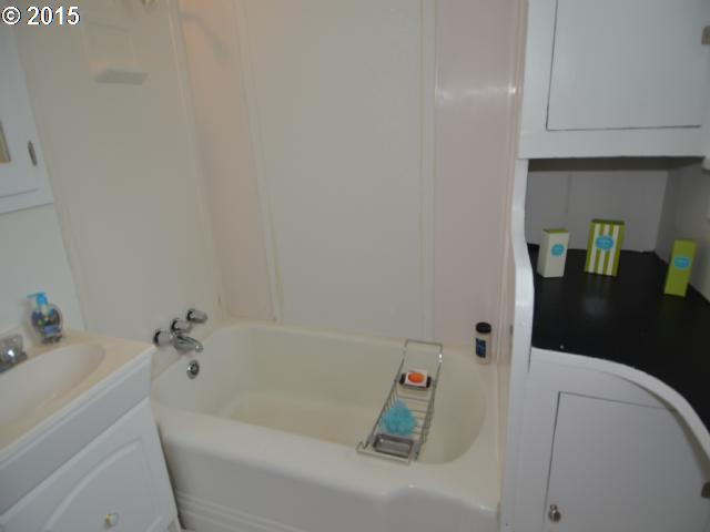 5375 Southwest Watson Avenue Beaverton, OR 97005 - Photo 12 of 16 Gallery Image 12