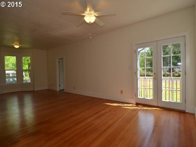 5375 Southwest Watson Avenue Beaverton, OR 97005 - Photo 2 of 16 Gallery Image 2