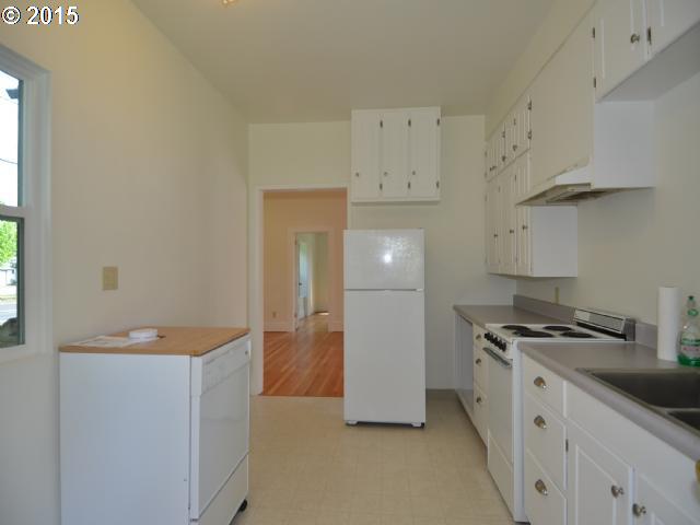 5375 Southwest Watson Avenue Beaverton, OR 97005 - Photo 6 of 16 Gallery Image 6