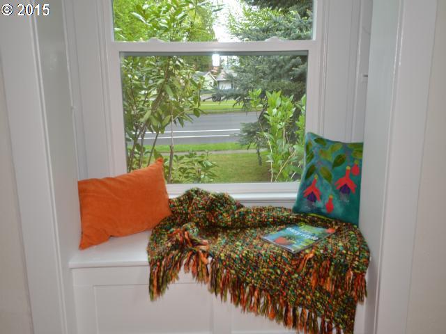 5375 Southwest Watson Avenue Beaverton, OR 97005 - Photo 10 of 16 Gallery Image 10