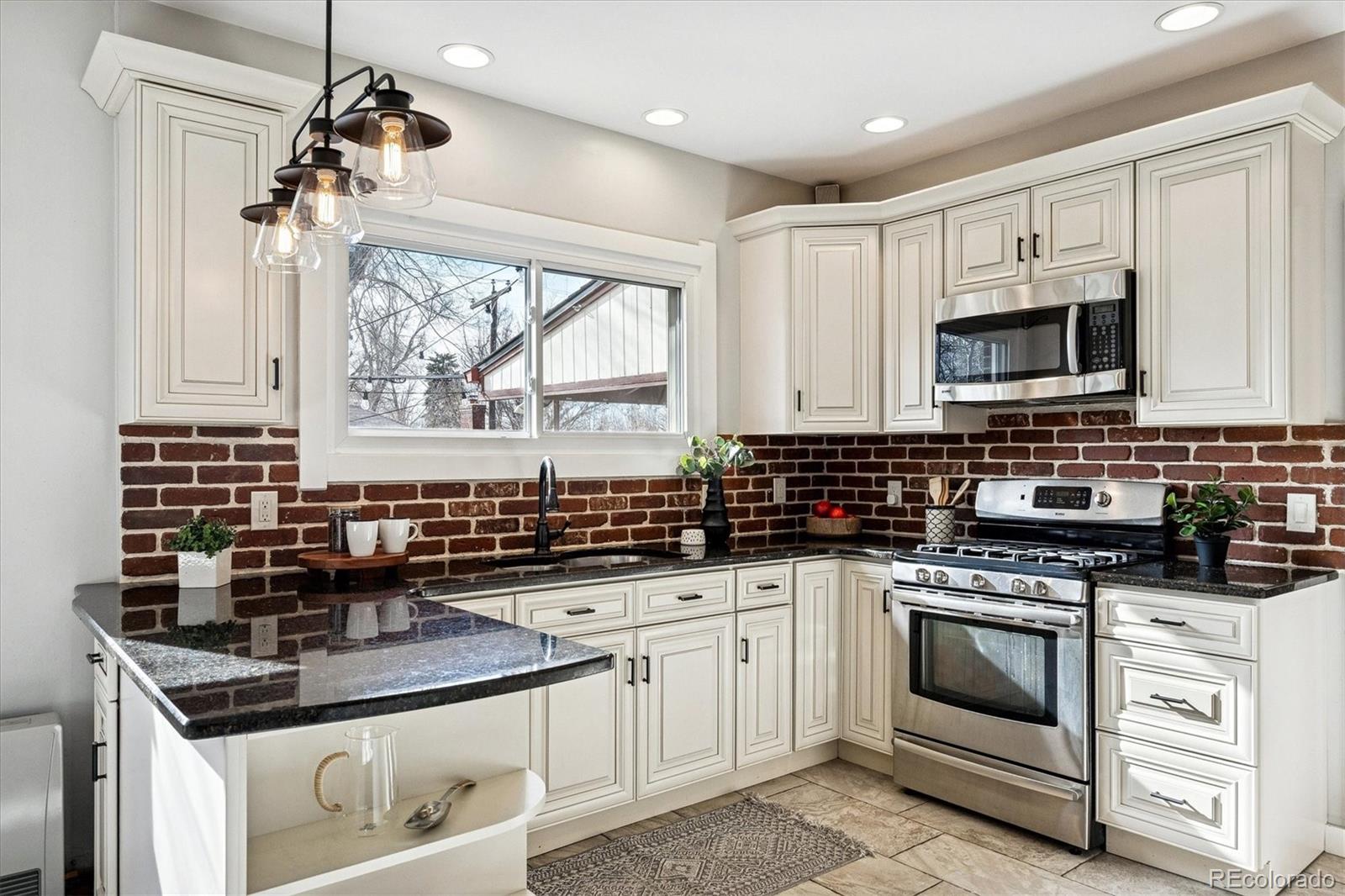 1600 Ivanhoe Street Denver, CO 80220 - Photo 19 of 46