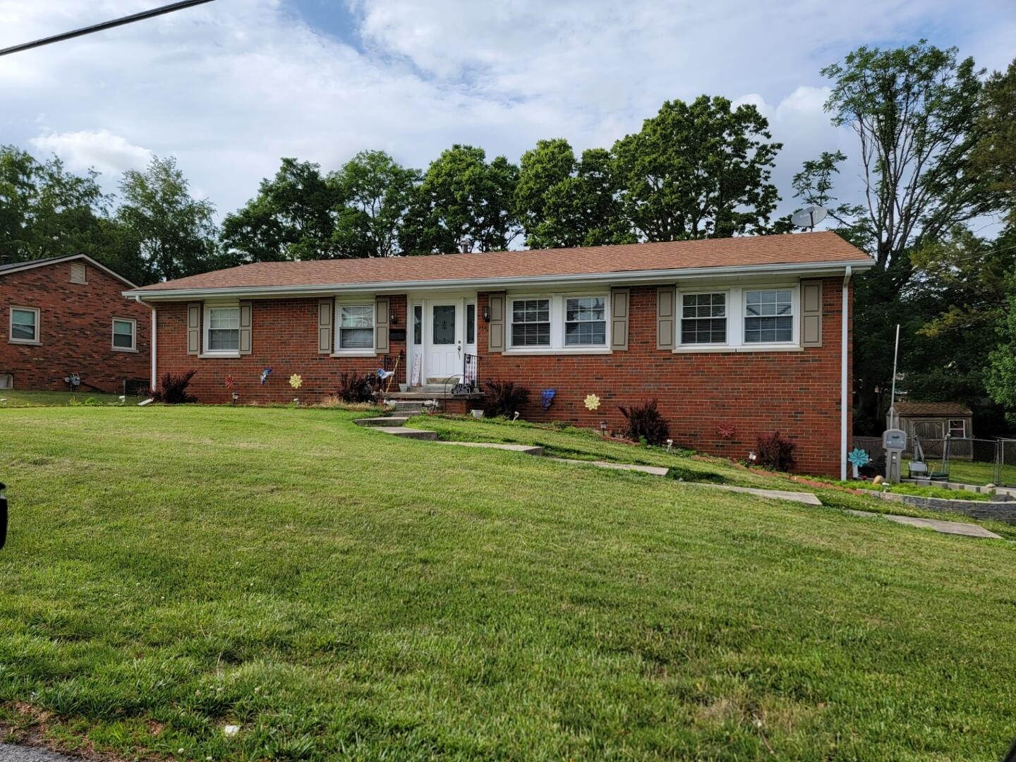 213 Aztec Trail Georgetown, KY 40324 - Photo 1 of 26 aztec front 1