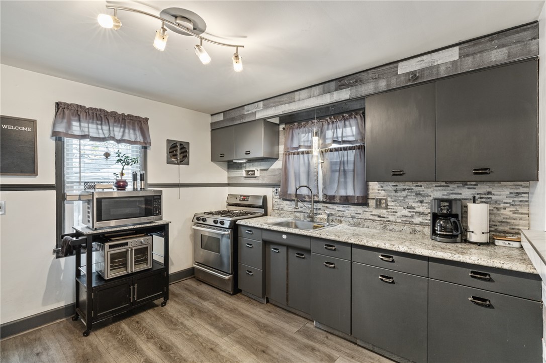 443 Lyceum Street Rochester, NY 14609 - Photo 9 of 44