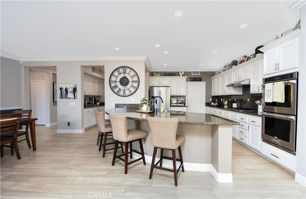 8578 Hunt Canyon Road Corona, CA 92883 - Photo 16 of 75 Kitchen